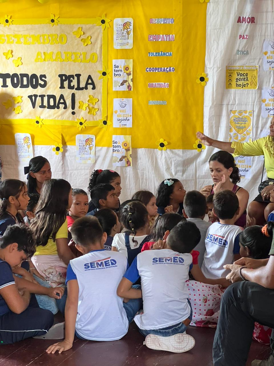 Ação com estudantes