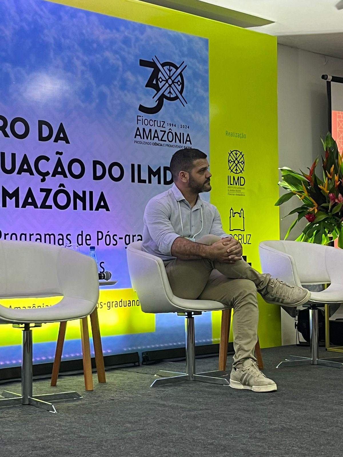 Diego Xavier em palestra do Abertura do V Encontro da Pós-Graduação do ILMD/Fiocruz Amazônia